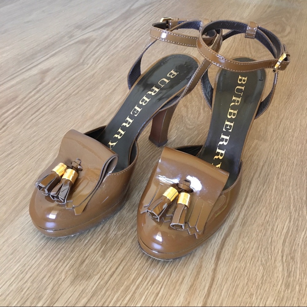 Burberry patent leather tassels slides - Picture 3 of 8